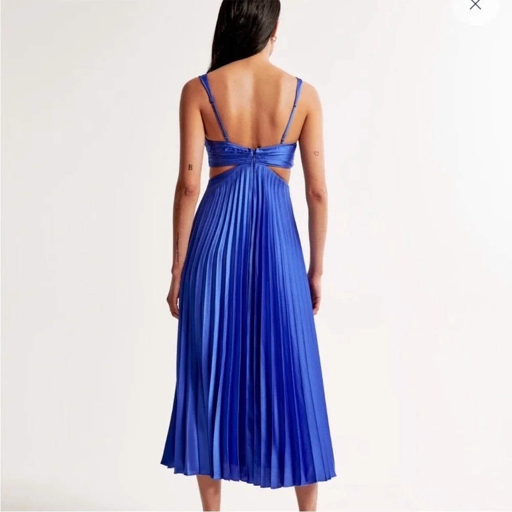 NWT A&F Abercrombie & Fitch Giselle Pleated Cutout Maxi Dress Blue Satin Sz LP